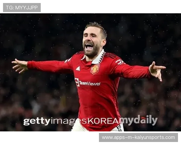 曼联卢克肖边路提升回追速度的秘密武器，助力球队重返巅峰