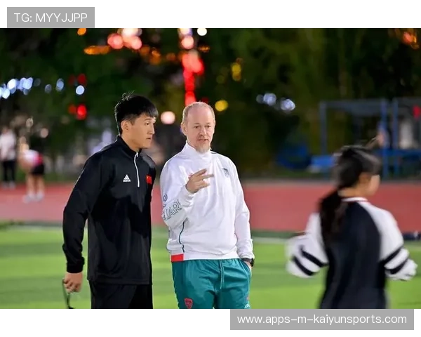 青训教练赴国外交流经验成果丰硕，青训篮球教练